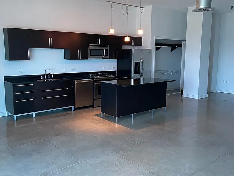 200 Hoover Ave #1010 — Photo 10