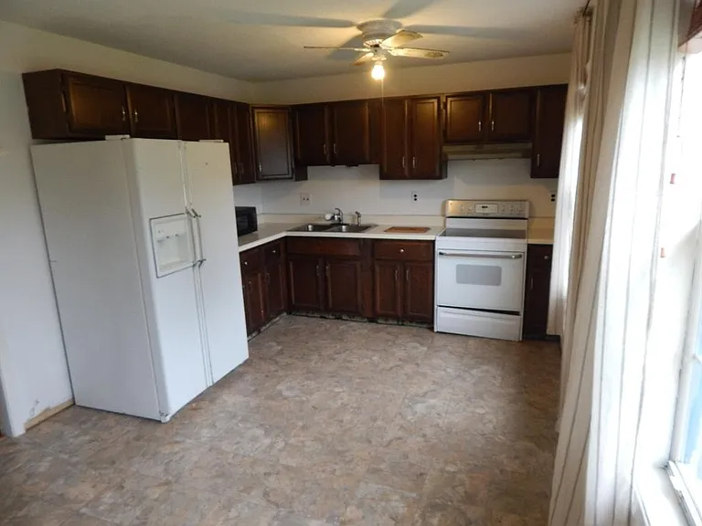 1418 Fortingale Cir — Photo 3