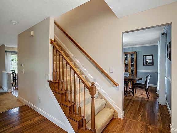 4th image of 8147 Country Oaks Sta