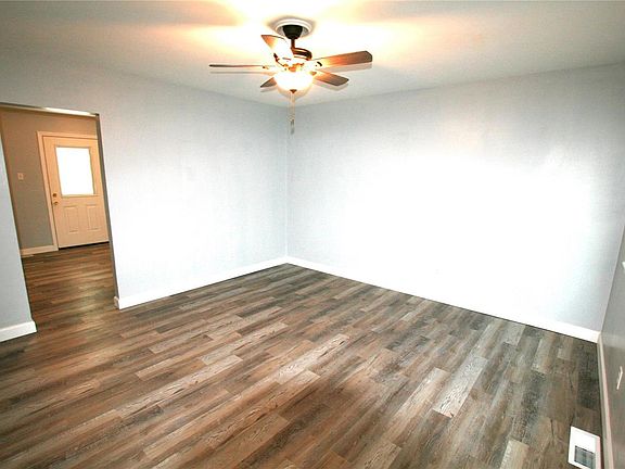5th image of 205 Lake Ave