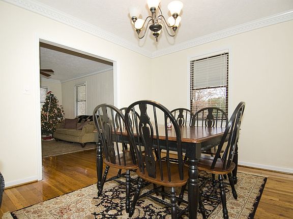 3rd image of 1115 Carolina Ave