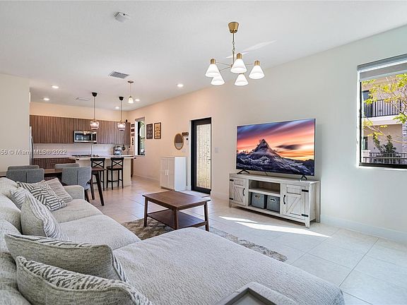 5th image of 4705 NW 83rd Pl