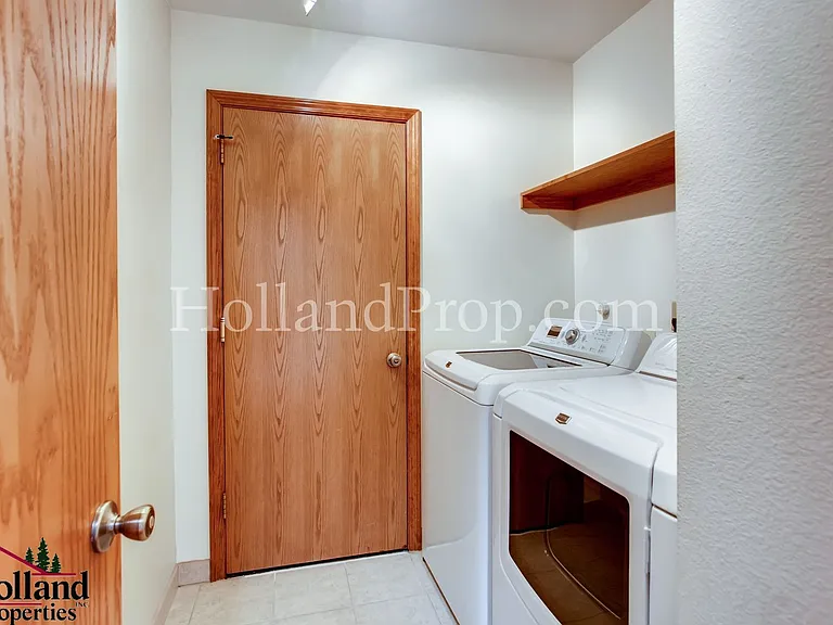 5817 NW 178th Ave — Photo 21