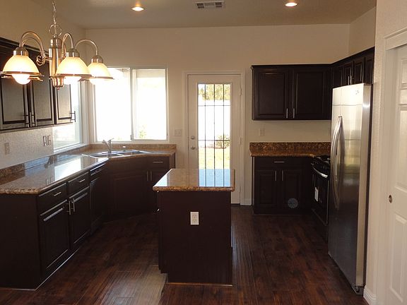 2nd image of 3264 Bronze Leaf St