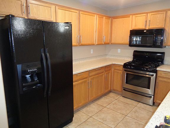 2nd image of 1422 Sugar Maple Ave
