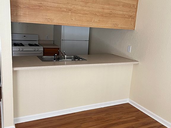 4th image of 317 Mabry St #513