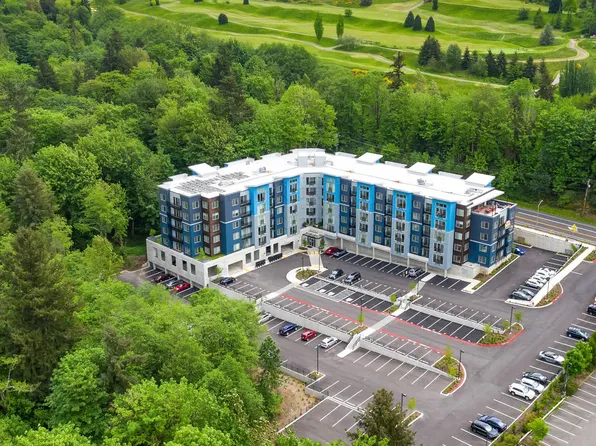 Notch, 13800 Newcastle Golf Club Rd #1-120, Renton, WA 98059