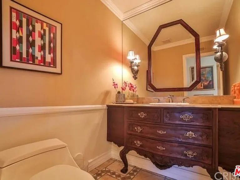 4949 Palomar Dr — Photo 32