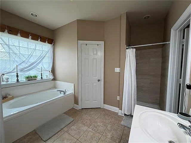 18857 Hank Dr — Photo 14