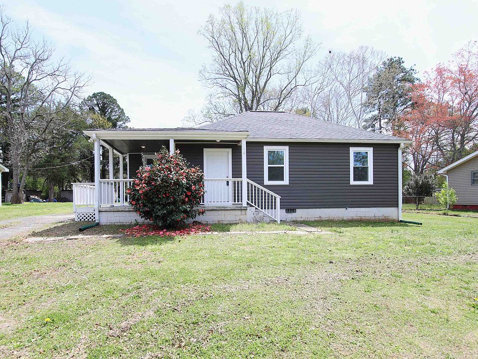 1st image of 140 Anderson Dr
