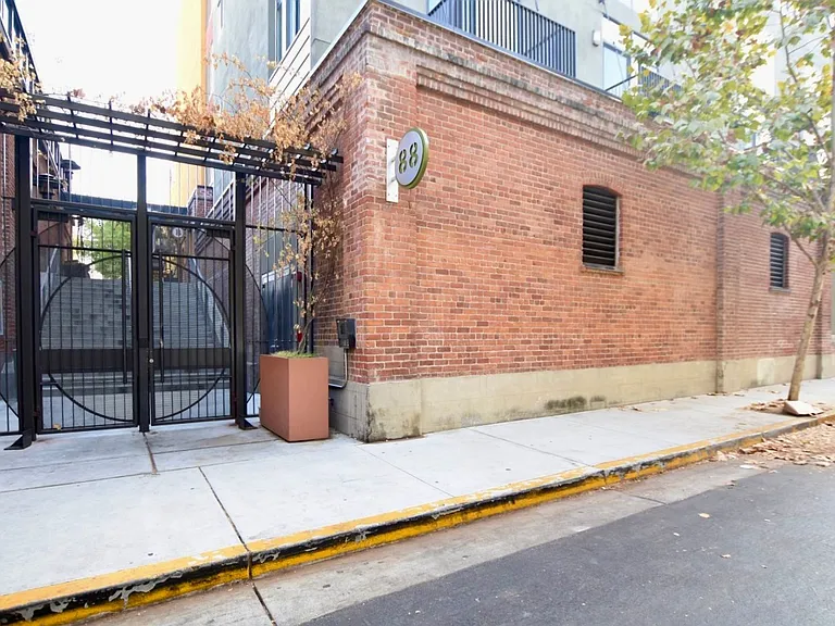88 Bush St #4215 — Photo 1