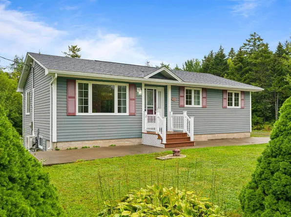 6 Heidelberg Ln, Porters Lake, NS B3E 1J1