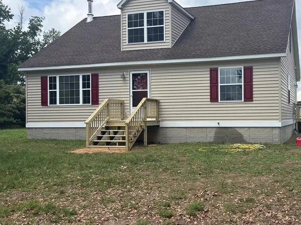 573 Old Farm Ln, Lottsburg, VA 22511
