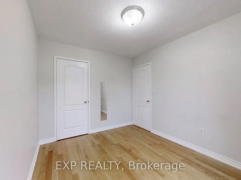 8 Hacienda Dr — Photo 28
