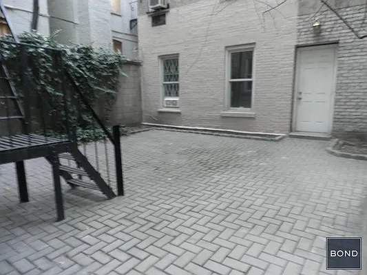 Rented by Bond New York | media 15