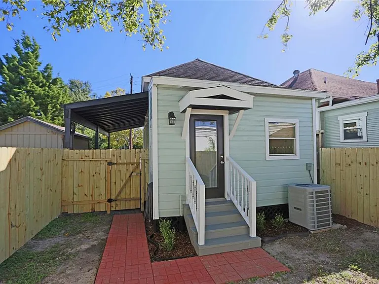 2119 Freeman St — Photo 14