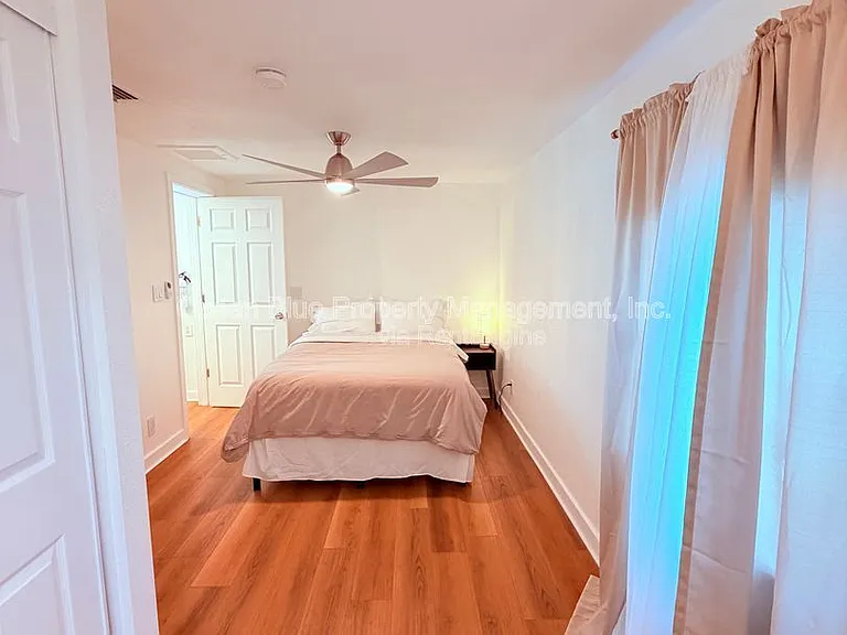 7006 N Duncan Ave #A — Photo 17