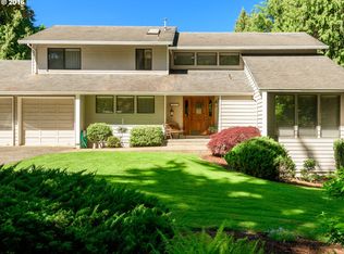 6833 SW 65th Ave, Portland, OR 97219