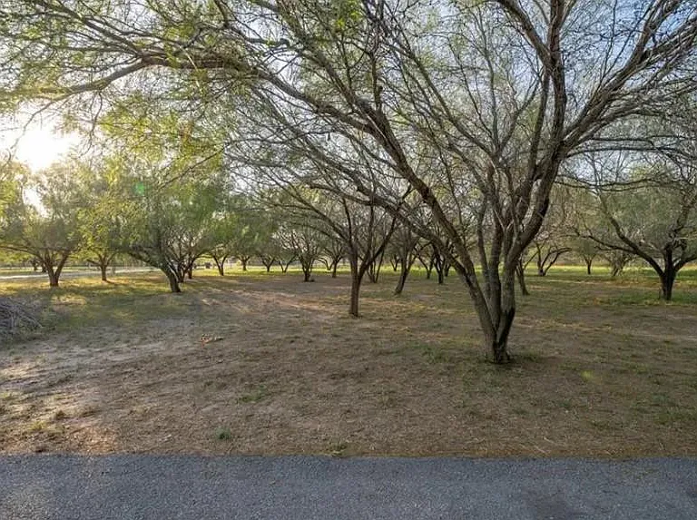 10680 N La Homa Rd — Photo 2