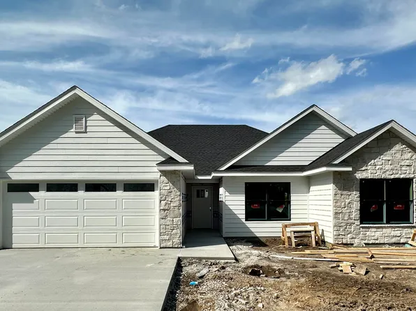 101 W Francis St, Sturgeon, MO 65284