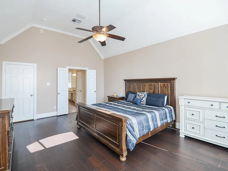 5835 Stratford Gardens Dr — Photo 14