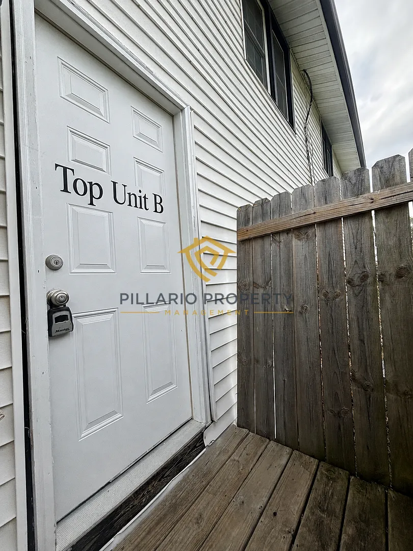 2422 Coyner Ave. — Photo 1