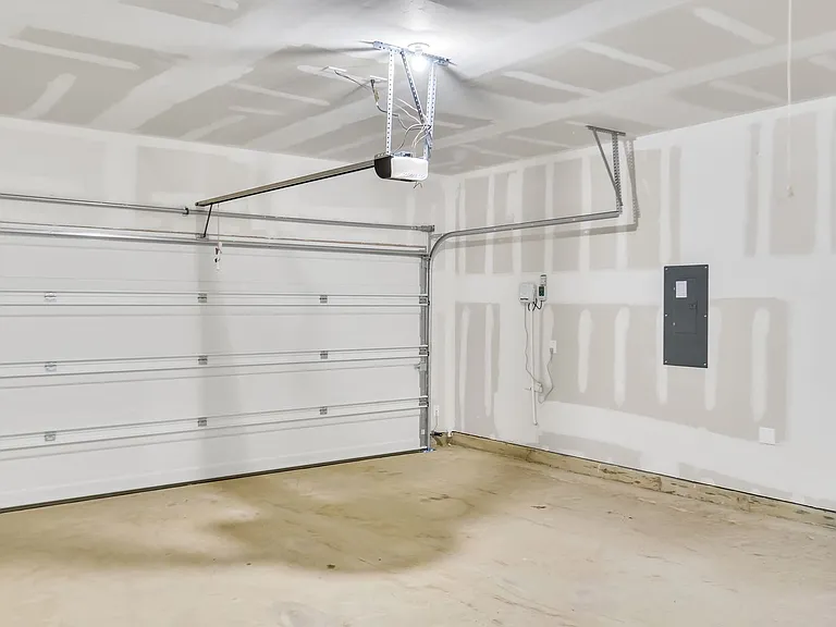 5126 Penrose Dr — Photo 24