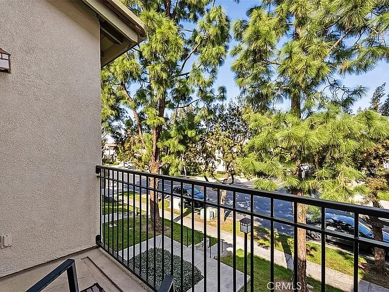 3503 Orangewood — Photo 4