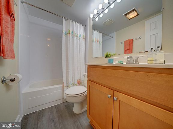5th image of 5911 Tamar Dr Unit 5