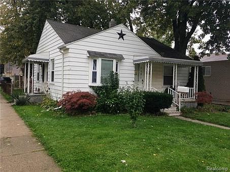 2nd image of 3903 Clippert St