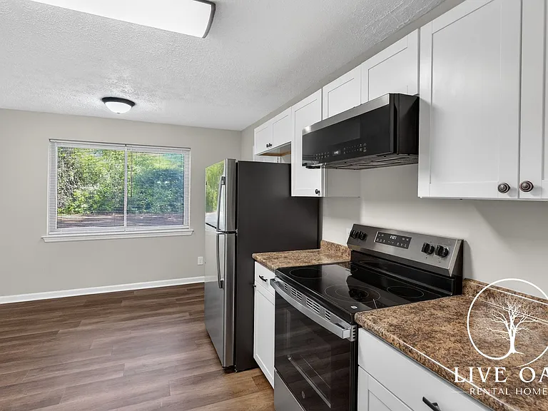 623 Georgia Ave — Photo 11