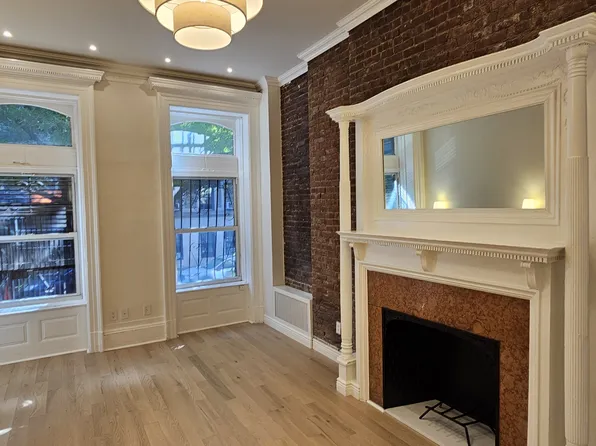 169 West 76th Street image 1 of 5