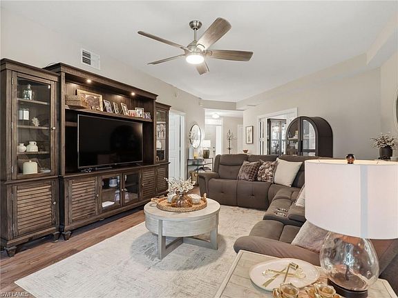 5th image of 88 Silver Oaks CIR #4-101