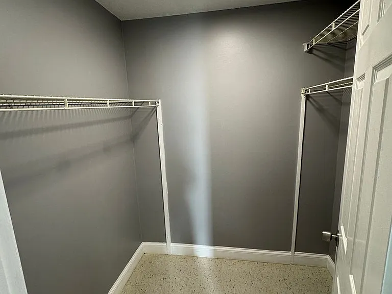 46 Amesbury St #3A — Photo 10