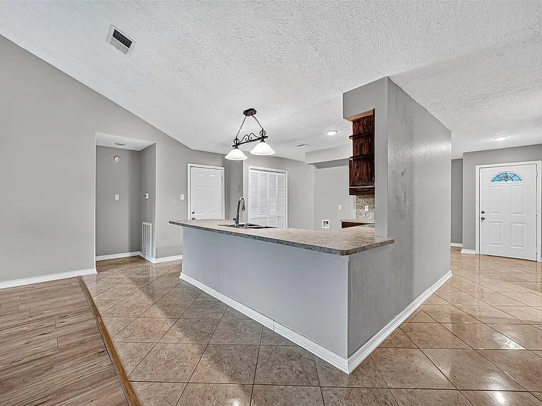 19610 San Gabriel Dr — Photo 14