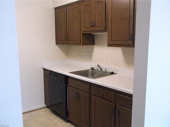 5th image of 1361 Ventura Way