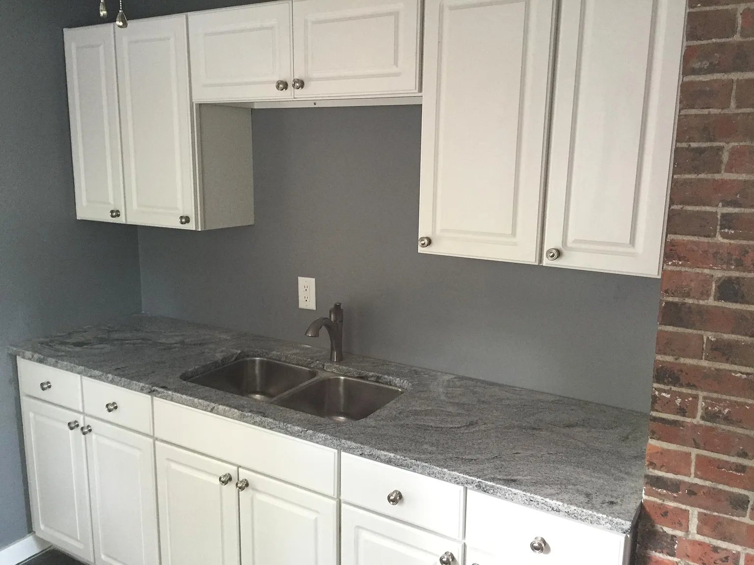 1 bed, 700 sqft, $1,100 — Photo 4