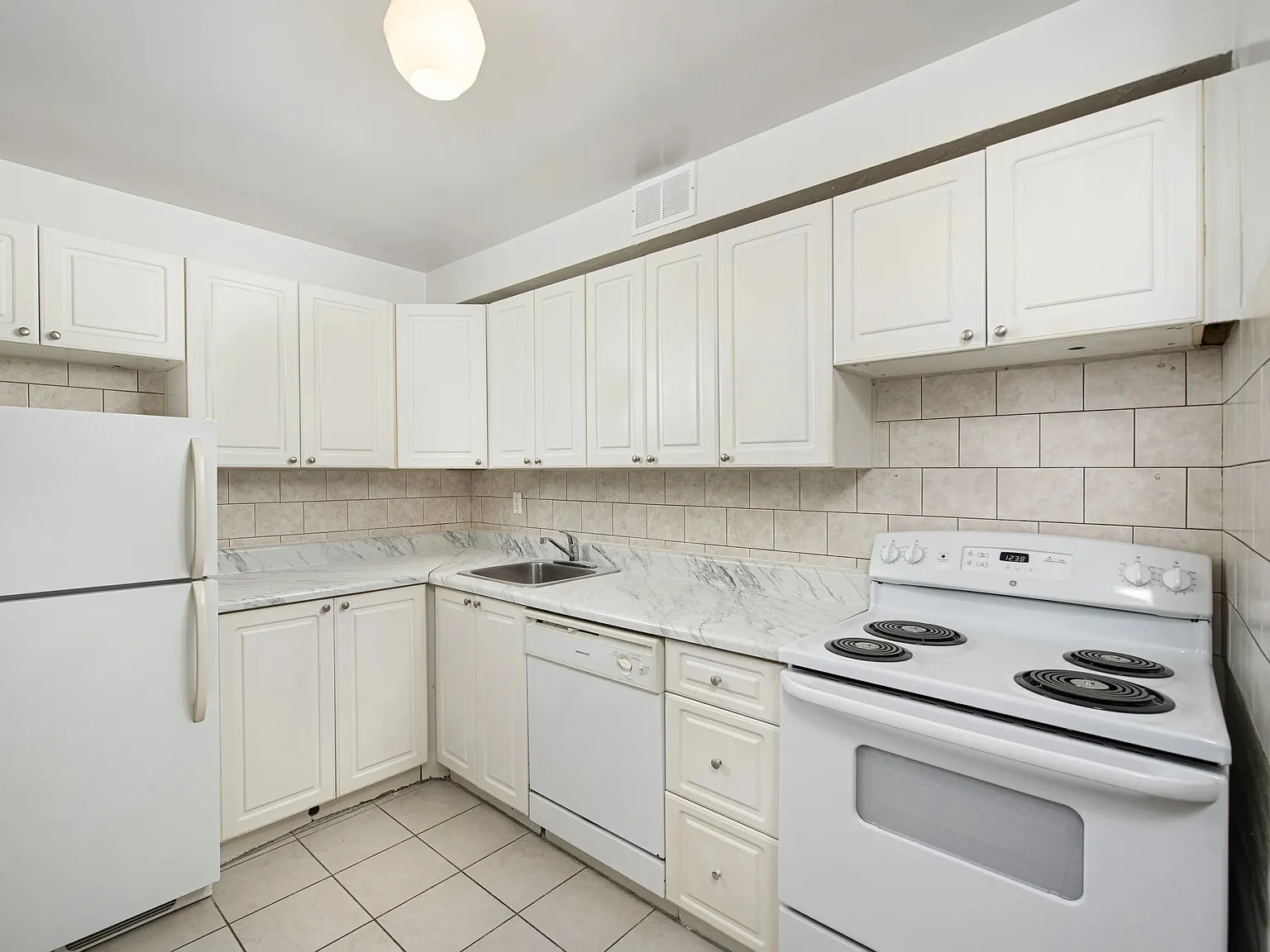 1441 Lawrence Ave East - Summit Place — Photo 4