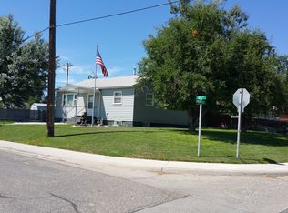 504 S 8th St, Thermopolis, WY 82443