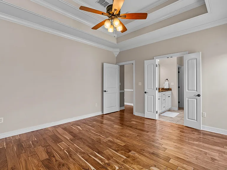 407 Carnaby — Photo 14