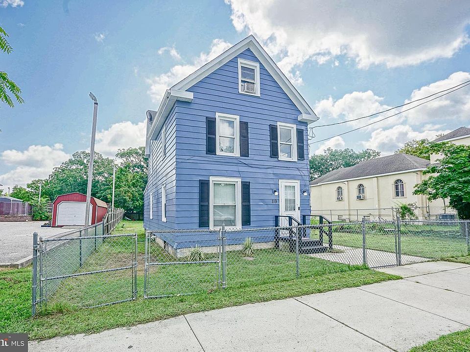 1st image of 119 S 5th St