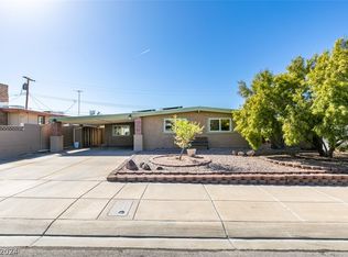 236 Hillcrest Dr, Henderson, NV 89015