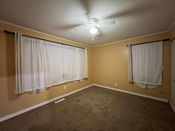 2nd image of 413 Indianwood Blvd