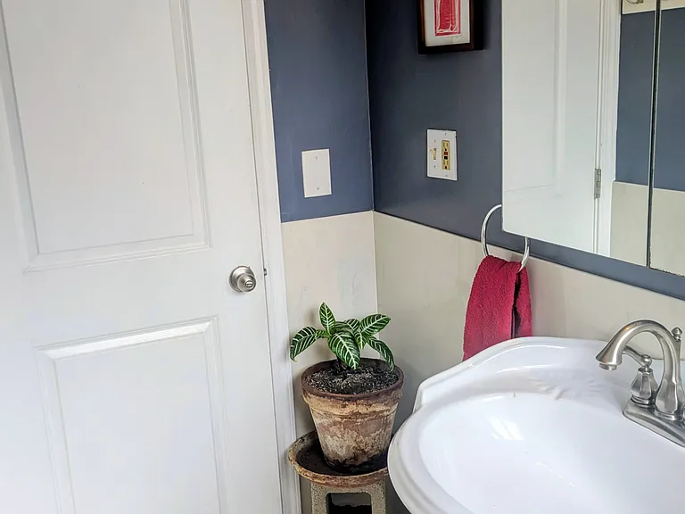 3532 Lyon Ave — Photo 14