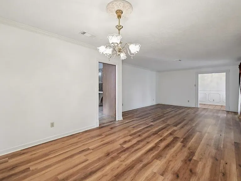 5710 Glasgow Ln — Photo 37