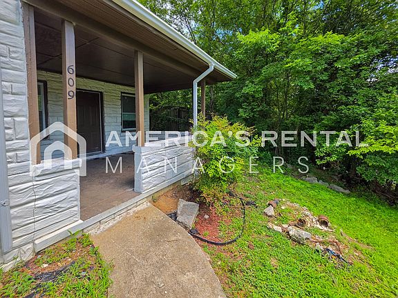 5th image of 609 Quebec Dr