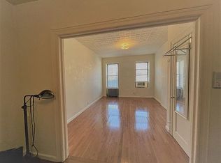 416 W 47th St #2E, New York, NY 10036
