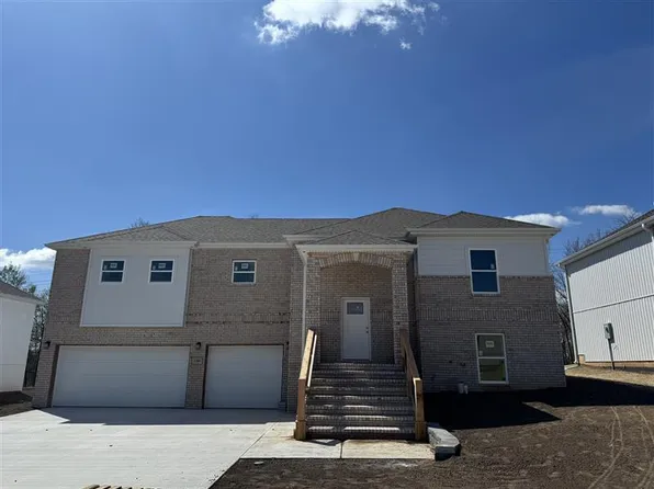 1404 E Command Court, Nixa, MO 65714