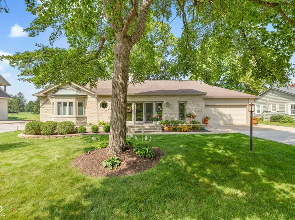 2218 Elmwood Dr, Lebanon, IN 46052