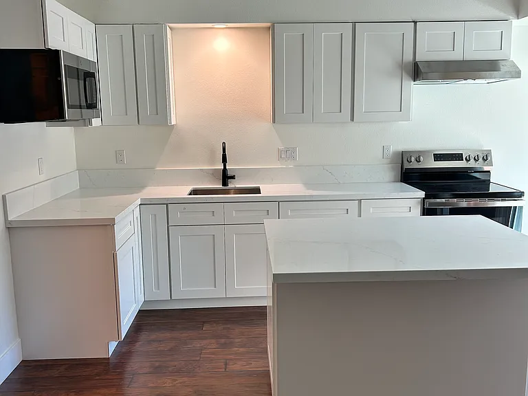 23541 Avenida La Caza #122 — Photo 2